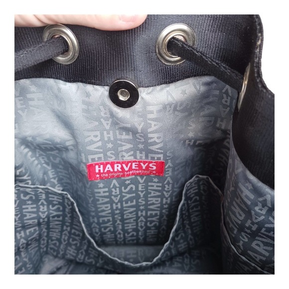 Harveys Seatbelt Bag Berkeley Bucket Purse Black Mint Condition - Picture 10 of 16